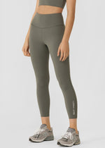 Lotus No Chafe Phone Pocket Ankle Biter Leggings